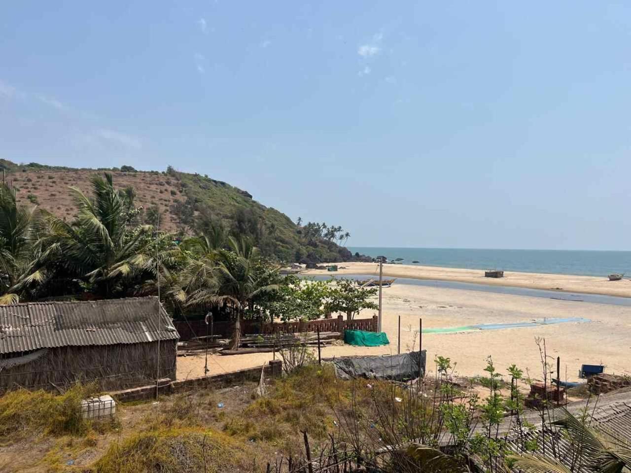 Klub Khavana- The Exclusive Beachfront Resort Vengurla Buitenkant foto
