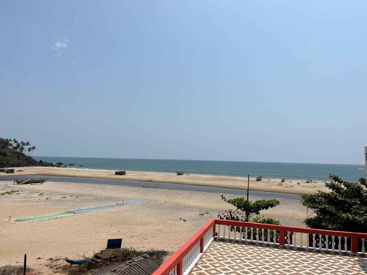 Klub Khavana- The Exclusive Beachfront Resort Vengurla Buitenkant foto